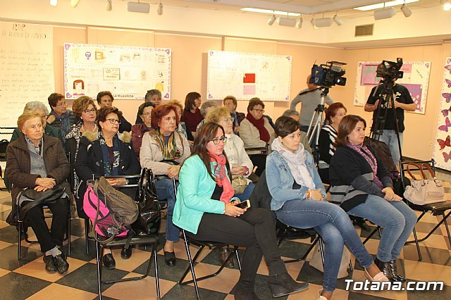 Seve Gonzlez gave the talk "Pact of State, against Gender Violence", Foto 2