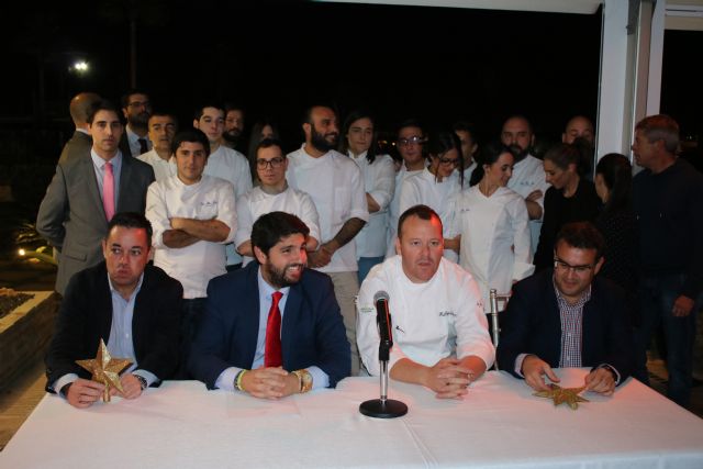 El presidente de la Comunidad visita el restaurante La Cabaña Buenavista, que ayer obtuvo su segunda estrella Michelin - 3, Foto 3