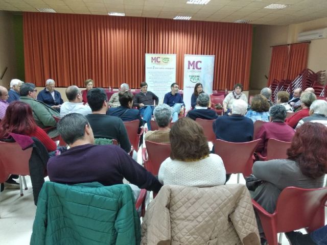 MC hace balance con los vecinos de Perín de su compromiso con el progreso y desarrollo de la zona - 1, Foto 1