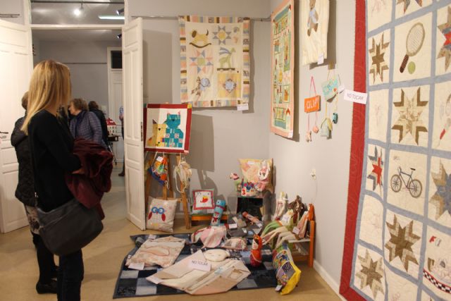 Pepi Sánchez y las alumnas de su taller exponen sus trabajos hechos con la técnica del Patchwork - 3, Foto 3