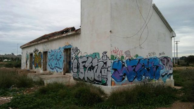 Ciudadanos reclama vallar de una vez la antigua depuradora de Barrio Peral que lleva más de una década en estado ruinoso - 1, Foto 1
