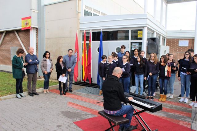 Desde hoy ya cuenta con una plaza la Maestra Doña Encarnación Martínez, junto al Colegio Samaniego en Alcantarilla - 2, Foto 2