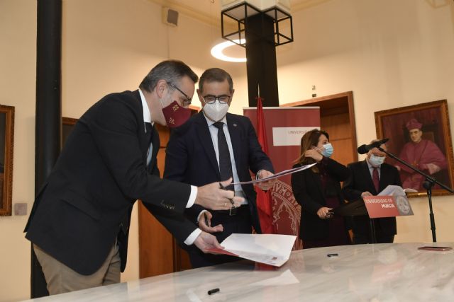 La UMU y el Partido Socialista de la Región firman un convenio para el desarrollo de estudios propios - 1, Foto 1
