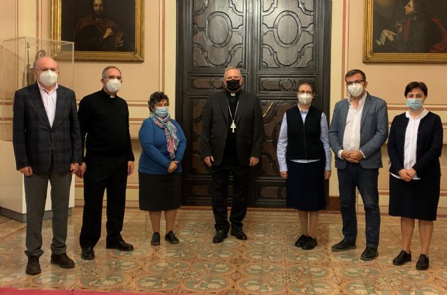 Cáritas y las Hijas de la Caridad de San Vicente de Paúl se unen frente a la pobreza en Lorca - 1, Foto 1