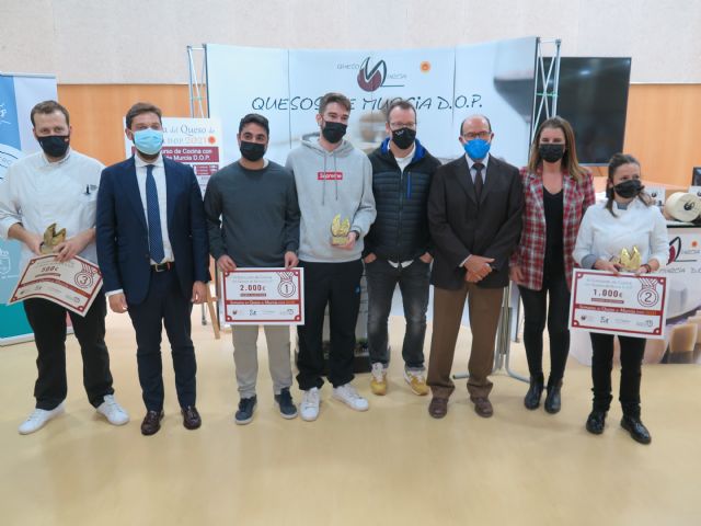 El cocinero Tomás Martínez, del restaurante Local de Ensayo, se hace con el primer premio del III Concurso Cocina con Queso Murcia DOP - 1, Foto 1