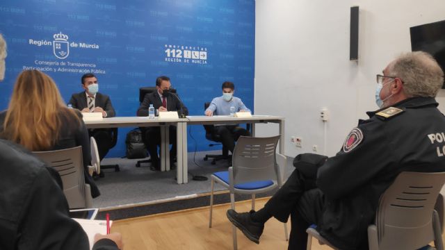 El futuro Decreto de Distinciones y Condecoraciones para los Policías Locales incluirá equivalencias y retroactividad, como solicitó UGT - 1, Foto 1