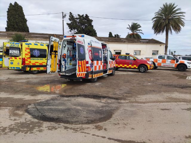 Simulacro accidentes tráfico con atrapados - 2, Foto 2