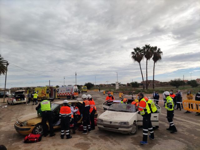 Simulacro accidentes tráfico con atrapados - 4, Foto 4