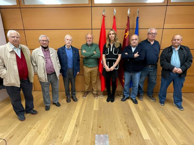 El PP pide que abran los centros de mayores de La Ñora, Avileses y Cabezo de Torres - 2, Foto 2