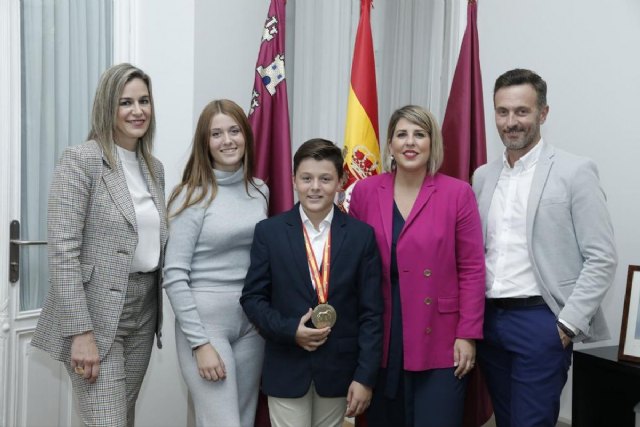 La alcaldesa recibe al campeón del mundo de Doma Clásica Alejandro Navarro - 2, Foto 2