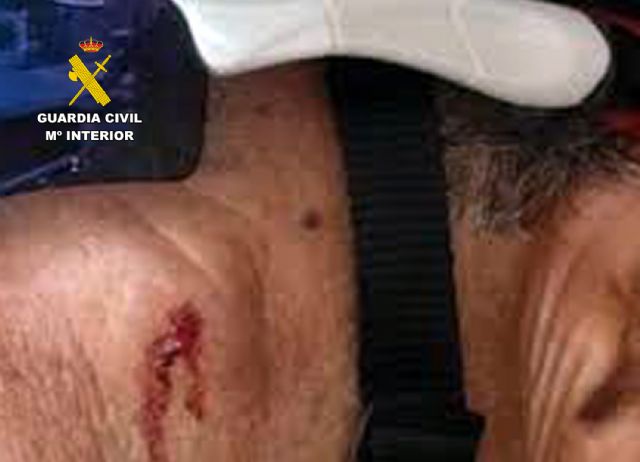 La Guardia Civil investiga a tres jóvenes por disparar a ciclistas en el Puerto del Garruchal - 1, Foto 1