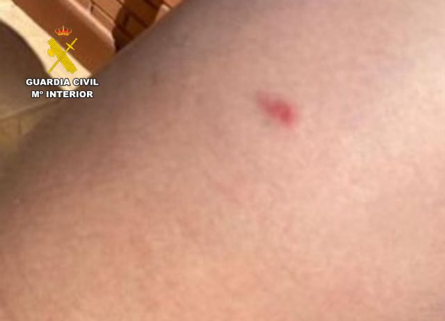 La Guardia Civil investiga a tres jóvenes por disparar a ciclistas en el Puerto del Garruchal - 2, Foto 2