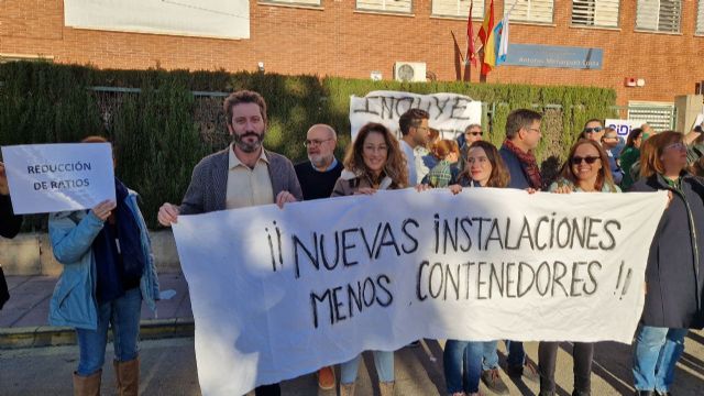 Podemos llevará a los presupuestos regionales la eliminación de los barracones escolares en Los Alcázares - 1, Foto 1