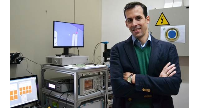 Migel Muñoz Rojo ha logrado estas prestigiosas y selectivas becas a proyectos personales de investigación. Foto: Ángela R. Bonachera / ICMM-CSIC, Foto 1