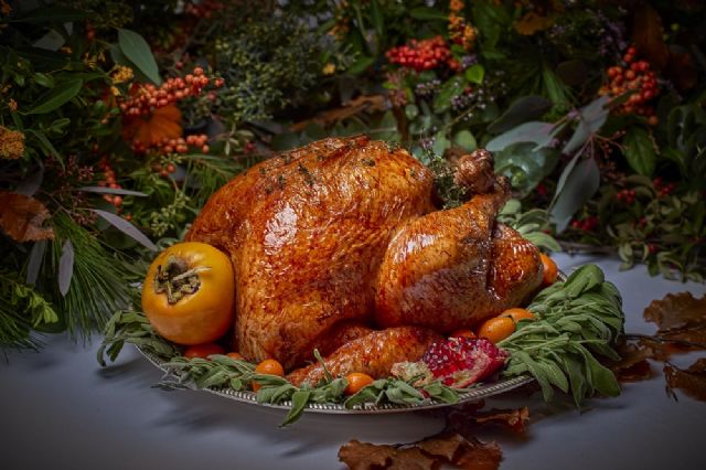 El plan perfecto para Acción de Gracias: prepara el tradicional pavo relleno en casa con la receta del chef Javier Muñoz Calero - 2, Foto 2