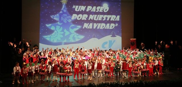 Más de 1.000 personas asisten al Festival Benéfico Navideño del Colegio Carlos V contra la Esclerosis Múltiple, AEMA III - 3, Foto 3