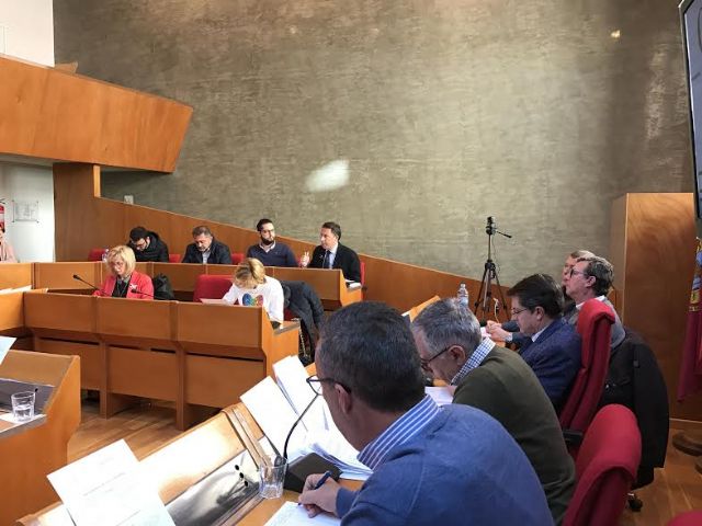 El Pleno Municipal aprueba el presupuesto del Ayuntamiento para 2017 que asciende a más de 73´6 millones de euros e incrementa la dotación para las áreas municipales - 1, Foto 1