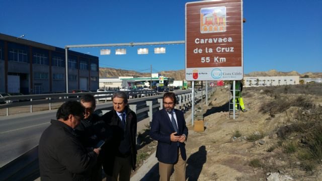 Caravaca de la Cruz mejora su señalización turística en las principales carreteras de acceso con motivo del Año Jubilar - 1, Foto 1
