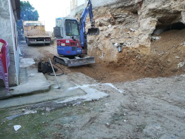 Infraestructuras está realizando obras para evitar un desprendimiento de tierras en Torreagüera - 1, Foto 1