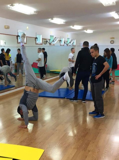 Los jóvenes torreños aprenden a bailar breakdance - 3, Foto 3