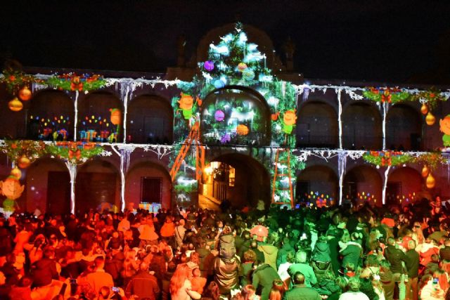 Miles de personas disfrutan durante el primer fin de semana del Vídeo Mapping Lorca vive la Navidad - 2, Foto 2