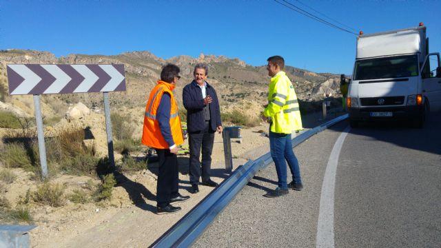 Fomento mejora la seguridad vial de la carretera que comunica Ojós con Archena - 1, Foto 1