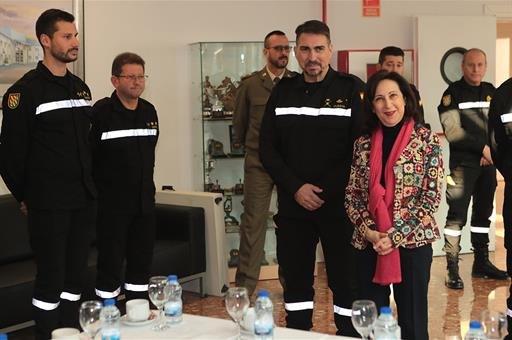 Robles felicita la Navidad al personal de unidades de los Ejércitos, la Armada y la Unidad Militar de Emergencias - 1, Foto 1