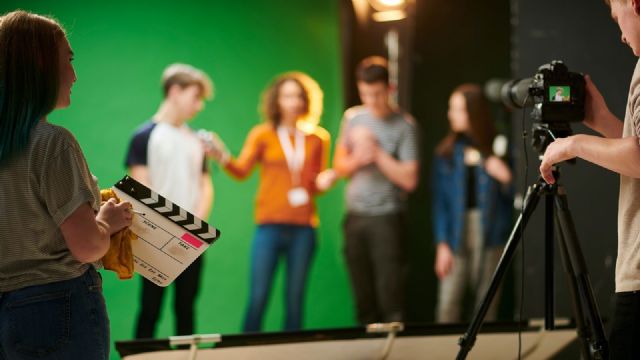 La colaboración interdisciplinar entre estudiantes promueve sus capacidades comunicativas y refuerza la comprensión de conocimientos, según una investigación de la UMU - 1, Foto 1