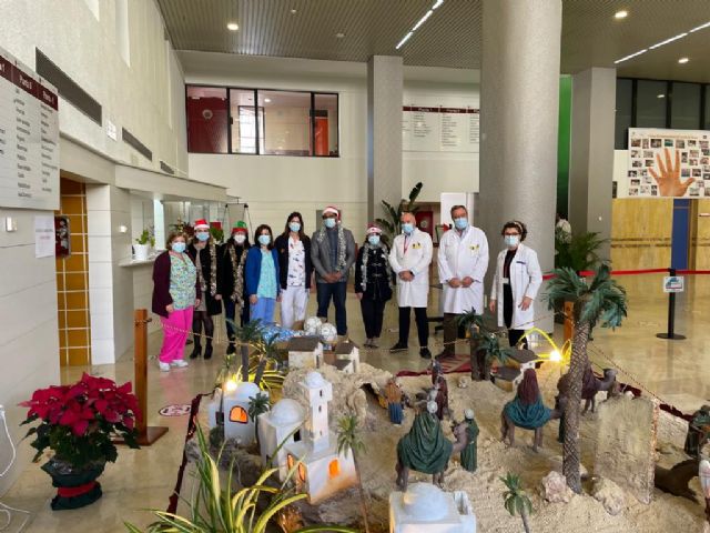 La Facultad de Ciencias Sociosanitarias del Campus de Lorca realiza una donación de juguetes al Hospital Rafael Méndez - 1, Foto 1