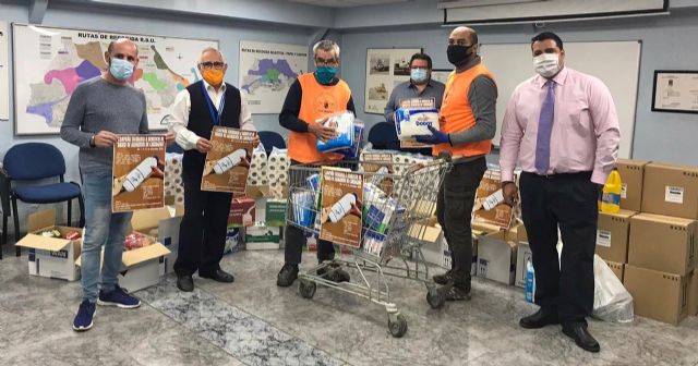 Los comités de empresa de Lhicarsa y FCC Medio Ambiente entregan alimentos al Banco de Alimentos de Cartagena - 2, Foto 2