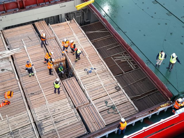 El Puerto de Cartagena multiplica por diez la importación de vidrio con respecto a 2020 - 1, Foto 1