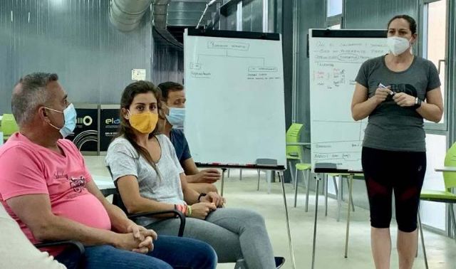 Quince entrenadoras de salvamento y socorrismo participan en un seminario sobre liderazgo en equipos deportivos - 1, Foto 1