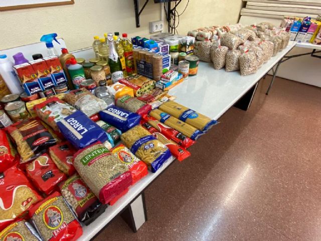 Nonduermas celebra una recogida de alimentos solidaria para ayudar a las familias desfavorecidas - 3, Foto 3