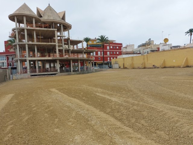 El lunes se abre de forma oficial el nuevo aparcamiento disuasorio gratuito de la avenida de Lorca, Foto 1