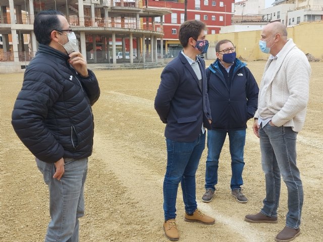 El lunes se abre de forma oficial el nuevo aparcamiento disuasorio gratuito de la avenida de Lorca, Foto 3