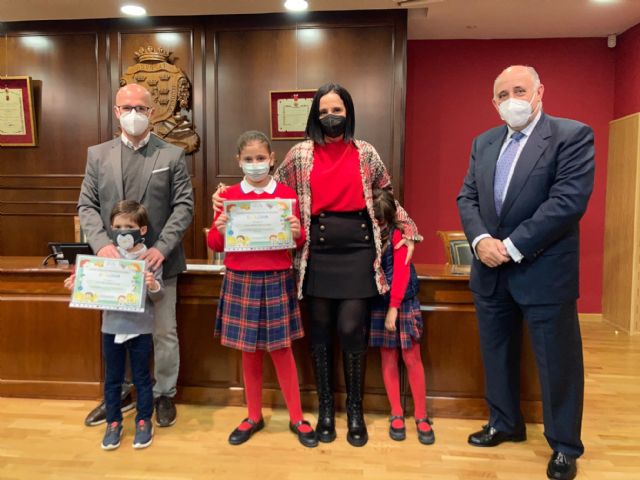 El Colegio de Abogados de Murcia entrega los premios del concurso infantil de postales navideñas - 4, Foto 4