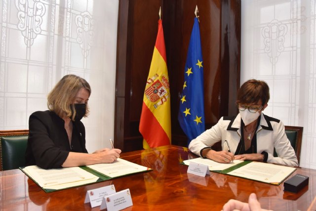 La Guardia Civil y FADEMUR firman un protocolo que refuerza la protección de las víctimas de violencia de género en el ámbito rural - 1, Foto 1