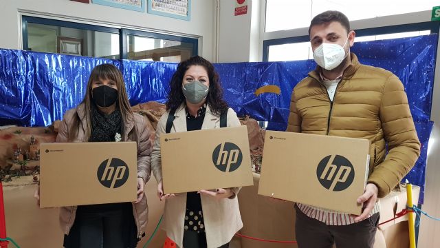 Material informático para los centros educativos de Torre Pacheco - 2, Foto 2