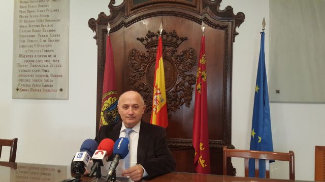 Ciudadanos: Confirmada la doble facturación por el montaje de las tribunas de Semana Santa de 2015 - 1, Foto 1