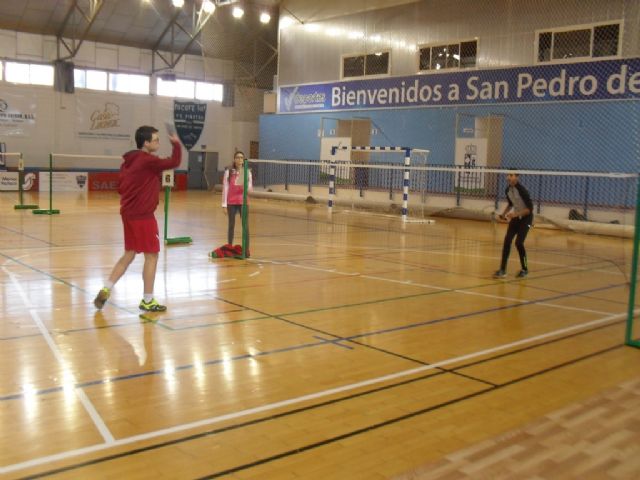 Nine Totana students participated in the South Zone Day of Badminton School Sports,, Foto 3