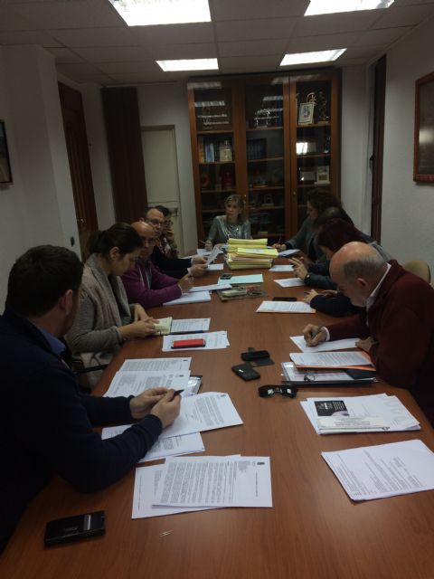 La Junta de Gobierno Local de Molina de Segura aprueba la adjudicación definitiva de los servicios de conserjería, mantenimiento, limpieza y control de accesos a instalaciones deportivas - 2, Foto 2