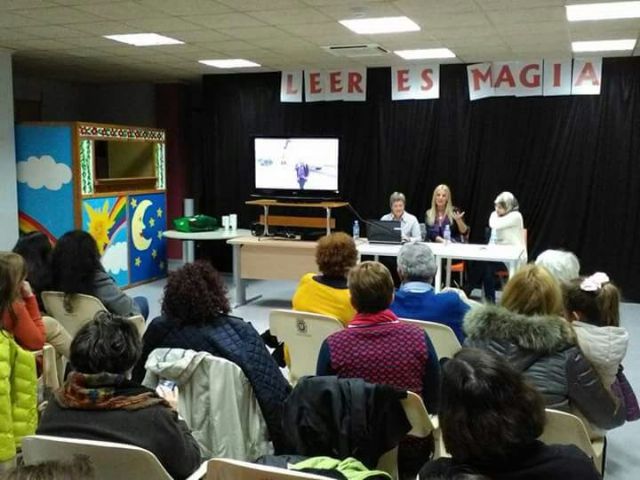 El viaje a Marruecos de Anne inauguró con éxito el proyecto Encuentro entre culturas de la biblioteca de San Javier - 1, Foto 1