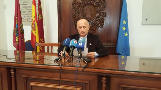 Antonio Meca pide que las 146 tribunas frente a presidencia sean gestionadas por las Cofradías de Semana Santa - 1, Foto 1