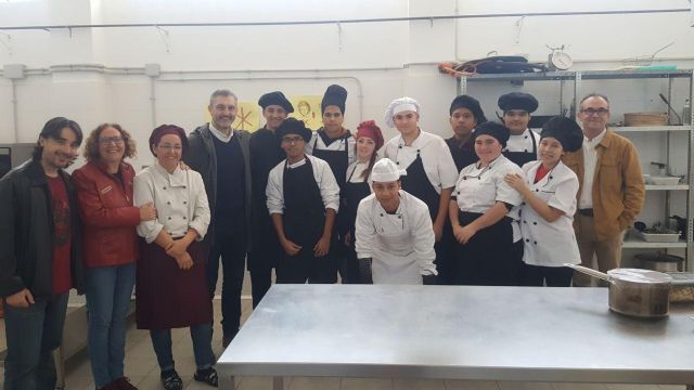 Podemos reclama en Águilas mejor servicio de cercanías y mayor financiación para la FP de hostelería - 1, Foto 1