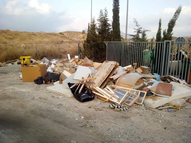 Ecologistas en Acción denuncia el mal estado del Ecoparque de Abarán - 2, Foto 2