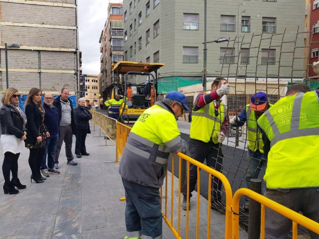 Infraestructuras renueva el pavimento de la calle San José de Murcia para mejorar la accesibilidad al centro de salud - 1, Foto 1