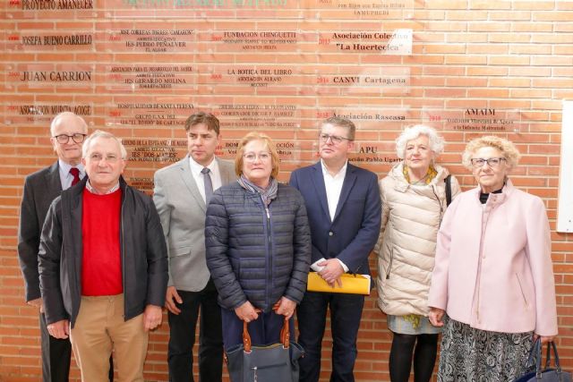 AMAIM recibe el premio Jacinto Alcaraz Mellado, organizado por el IES Ben Arabí - 1, Foto 1