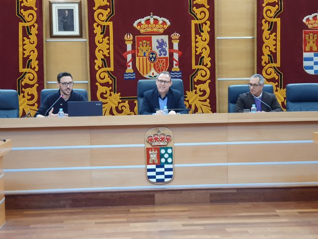 El Ayuntamiento de Molina de Segura y AFESMO presentan la nueva guía de promoción de salud mental en jóvenes Abre tu Mente en Modo Positivo - 1, Foto 1