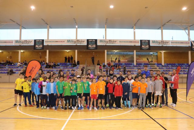 Escolares aguileños juegan al atletismo en el Patronato Deportivo Municipal - 1, Foto 1
