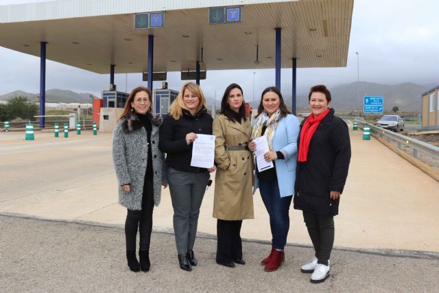 Frente común de los municipios por los que discurre la AP-7 para exigir  al Gobierno la total gratuidad de la autopista como en la comunidad Valenciana y Cataluña - 1, Foto 1